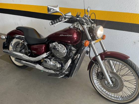 HONDA SHADOW 750 